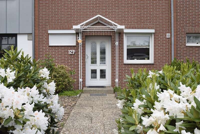 Solides Reihenmittelhaus Ideal für Familie mit 4 Personen auch für Home Office +EBK +Garage +Garten - Reihenhaus Bremen Neustadt | Angebot:26560638