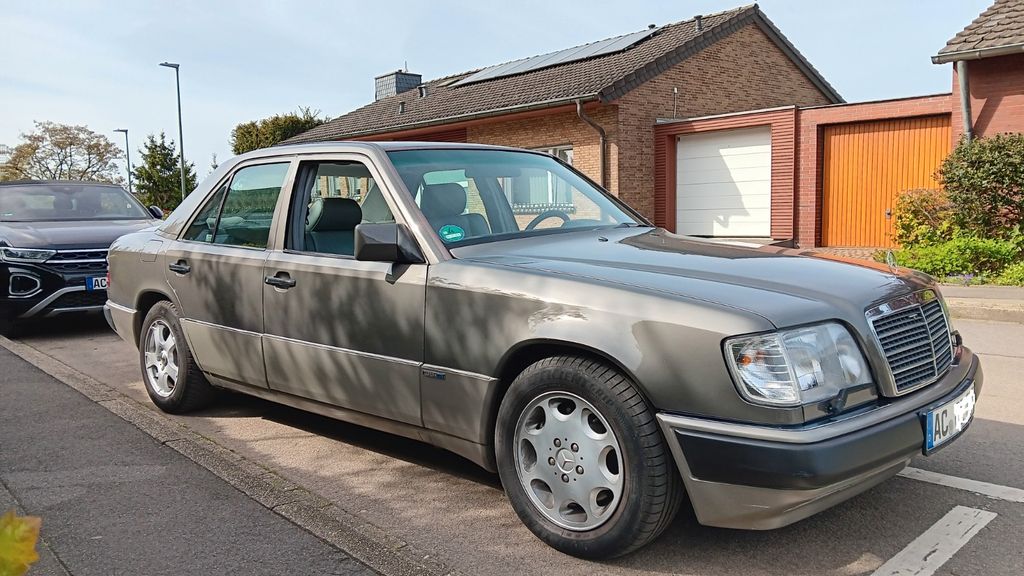Mercedes-Benz 320 334.000 km 12.990 &euro; Stolberg 52222