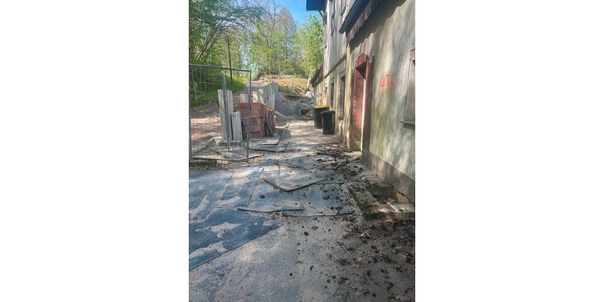 Einfamilienhaus Roßwein - 8 Zimmer, 160 m&sup2;, 150.000&euro; | Angebot:26426951