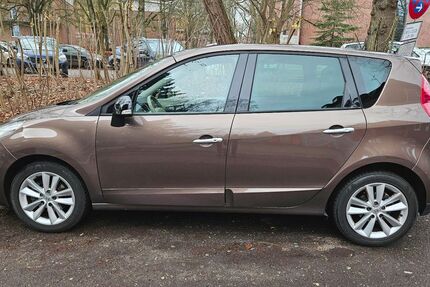 Renault Megane 54.200 km 7.900 &euro; Hamburg 22525