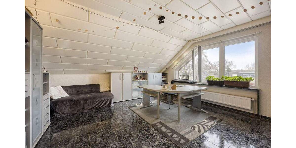 Etagenwohnung Castrop-Rauxel Frohlinde - 5 Zimmer, 176 m&sup2;, 340.000&euro; | Angebot:25680060