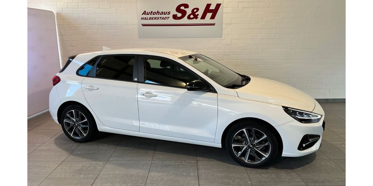 Hyundai i30 62.196 km 16.990 &euro; Halberstadt 38820