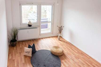 Wohnung Chemnitz Hutholz - 2 Zimmer, 41 m&sup2;, 249&euro; | Angebot:27731032