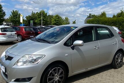Toyota Auris 165.000 km 3.990 € Goslar 38644
