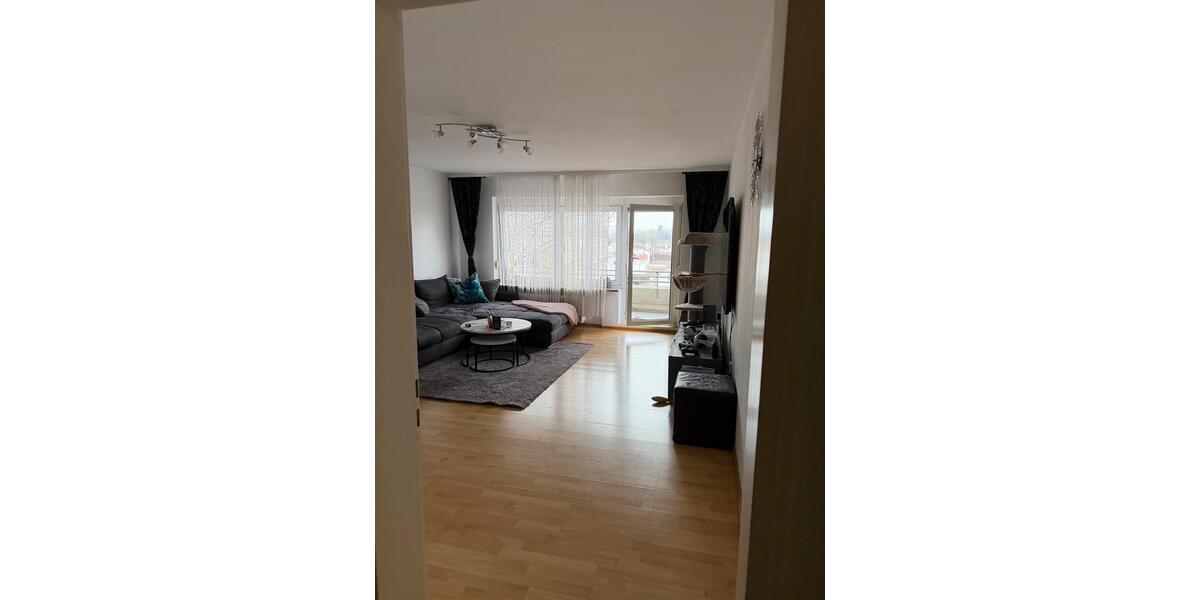 Attraktive Wohnung mit Ebk, Aufzug und Balkon in 89312 Günzburg 3 zimmer
