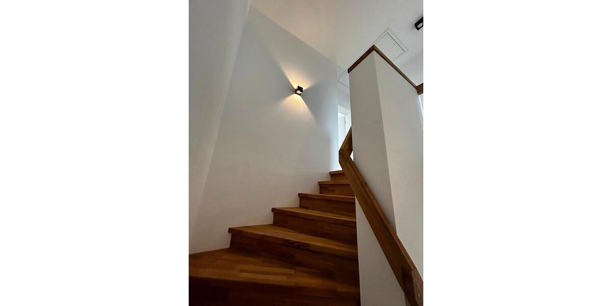 Doppelhaushälfte Cham - 4 Zimmer, 132 m&sup2;, 499.000&euro; | Angebot:26933589