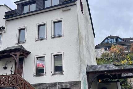 Haus Cochem - 10 Zimmer, 212 m&sup2;, 230.000&euro; | Angebot:24367851