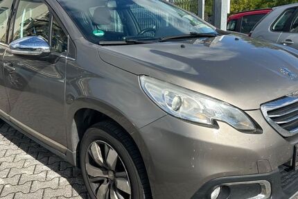 Peugeot 2008 157.000 km 2.999 &euro; Büdingen 63654