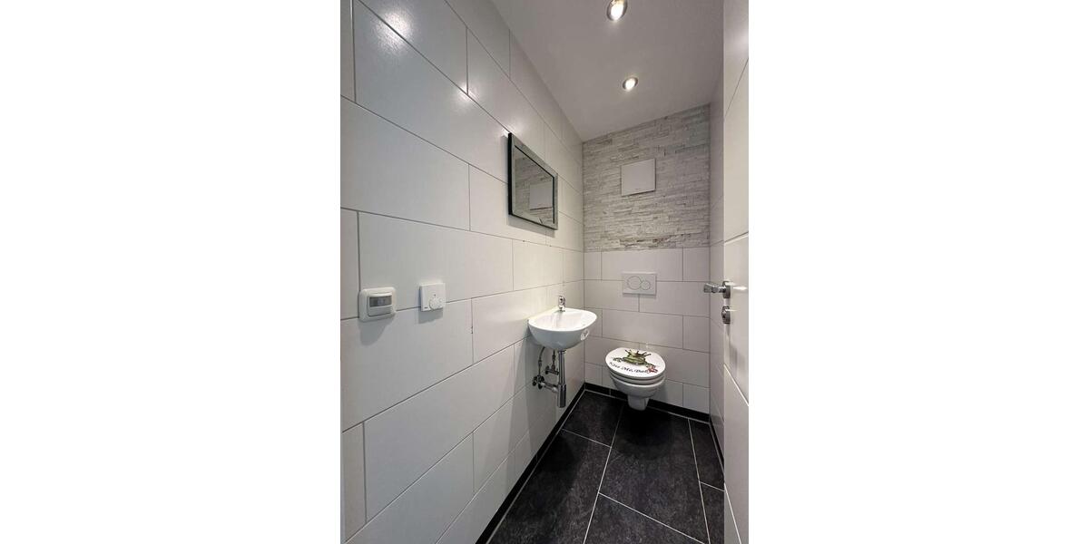 Erdgeschoßwohnung Friedberg - 3 Zimmer, 126 m&sup2;, 1.850&euro; | Angebot:26648210
