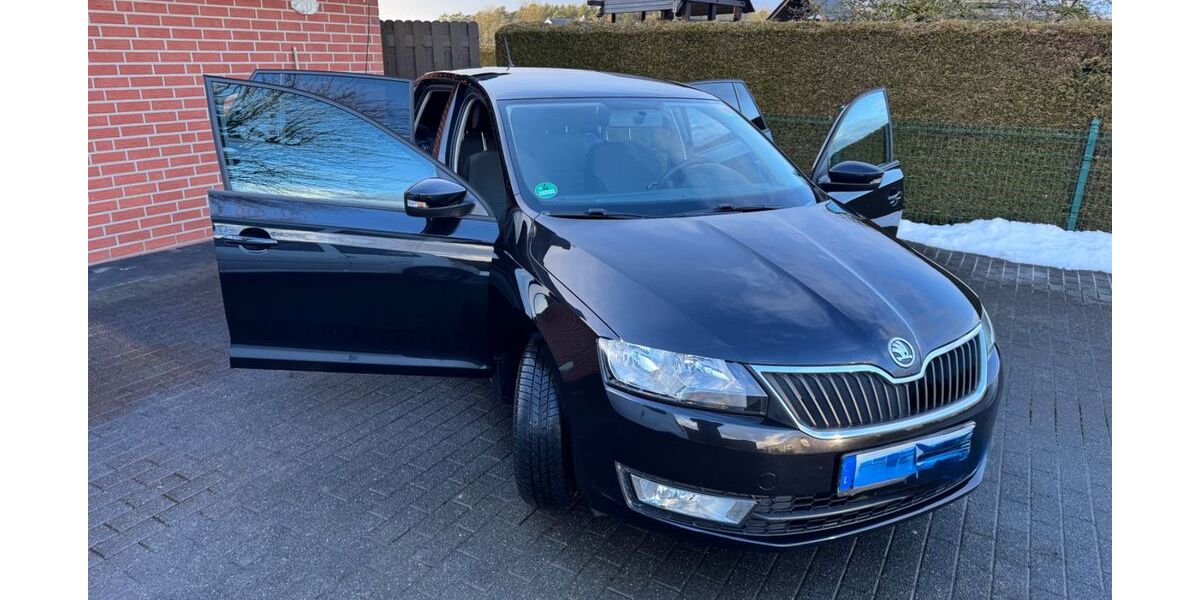 Skoda Rapid 136.000 km 7.250 &euro; Schloss holte 33758