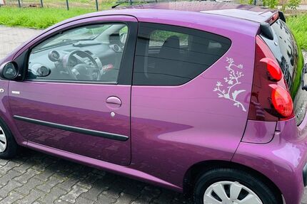 Peugeot 107 15.000 km 7.800 &euro; Berlin 13053