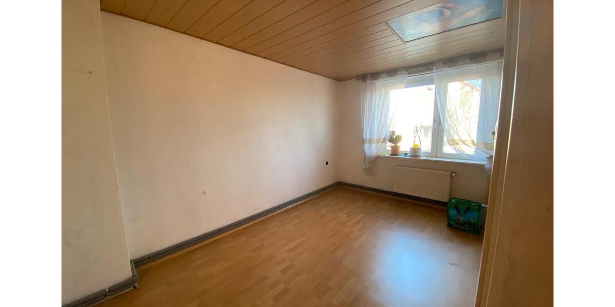 Etagenwohnung Halle (Saale) Frohe Zukunft - 4 Zimmer, 68 m&sup2;, 142.000&euro; | Angebot:26693076