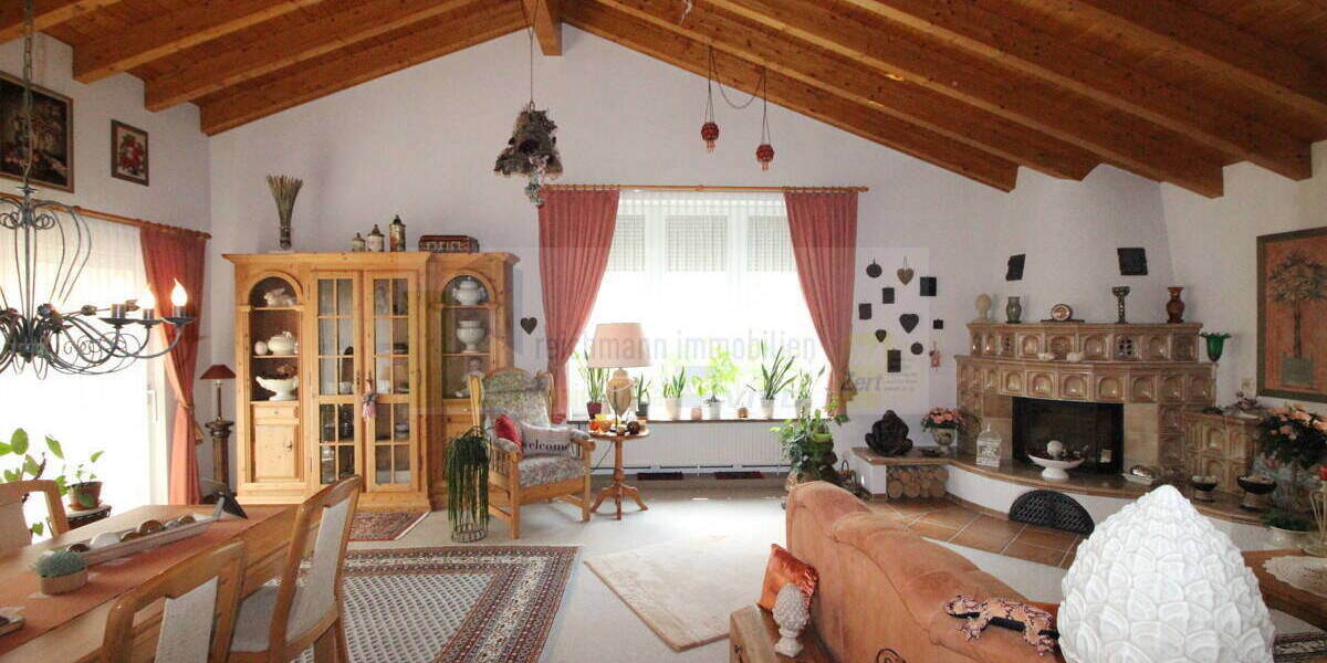 Wohnen auf einer Ebene mit Weitblick: Gepflegter Bungalow mit Einliegerwohnung, sonnigem Garten und Panorama in Toplage von Blumberg! 5 zimmer