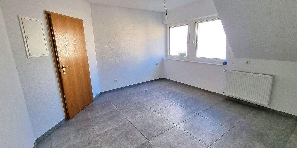 Etagenwohnung Bochum Höntrop - 3 Zimmer, 118 m&sup2;, 1.180&euro; | Angebot:24648767