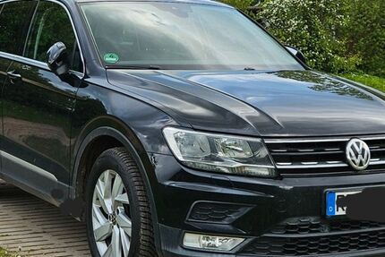 VW Tiguan 159.000 km 14.500 &euro; Schretstaken 21493