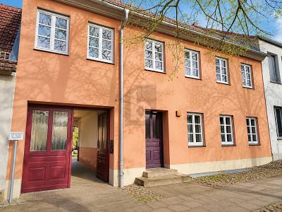 MODERN MIT 4 WOHNEINHEITEN - Mehrfamilienhaus, Wohnhaus Rheinsberg | Angebot:26508472