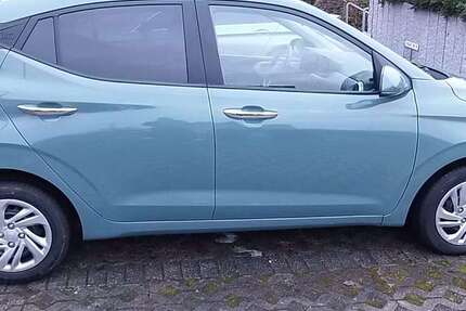 Hyundai i10 6.160 km 14.300 &euro; Gerlingen 70839