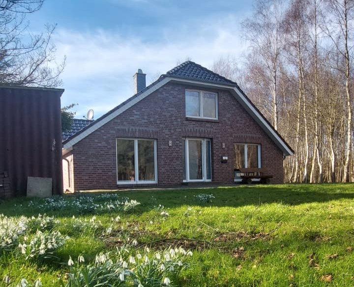 Einfamilienhaus Ostrhauderfehn - 4 Zimmer, 190 m&sup2;, 1.400&euro; | Angebot:26284220