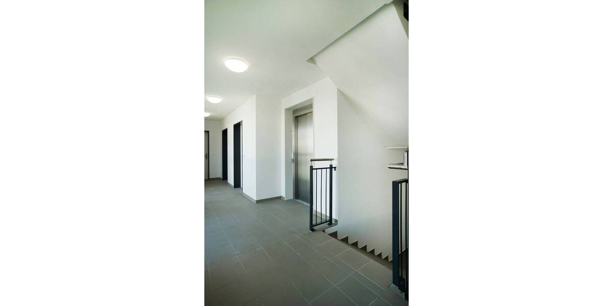 Etagenwohnung Berlin Siemensstadt - 3 Zimmer, 93 m&sup2;, 1.576&euro; | Angebot:26857263