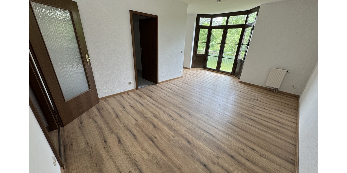 Kleine 1 Raum Wohnung mit Schlafnische und Aufzug in Gera - Etagenwohnung Gera Bieblach-Ost | Angebot:26714339