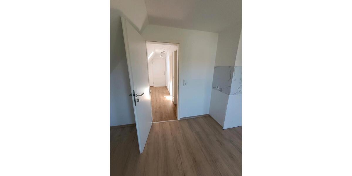 Dachgeschoßwohnung Lennestadt - 1 Zimmer, 45 m&sup2;, 420&euro; | Angebot:26335301