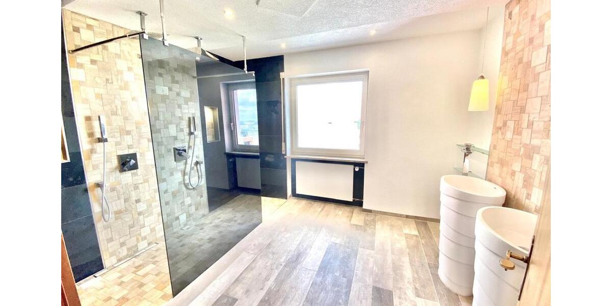 Einfamilienhaus Hof Neuhof - 5 Zimmer, 326 m&sup2;, 1.950&euro; | Angebot:26096955
