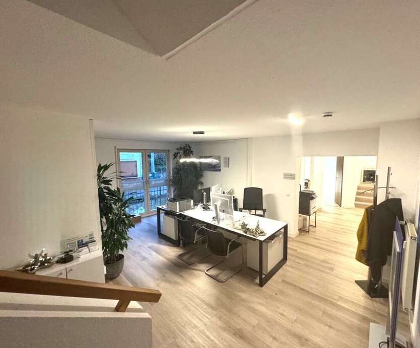 Büro in Herrenberg 1.702,92 € 134 m²