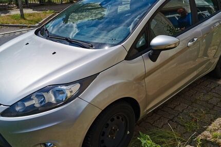 Ford Fiesta 107.000 km 2.500 &euro; Dresden 01326
