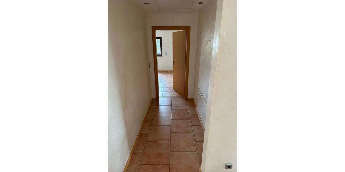 Dachgeschoßwohnung Zülpich - 4 Zimmer, 109 m&sup2;, 870&euro; | Angebot:24551573