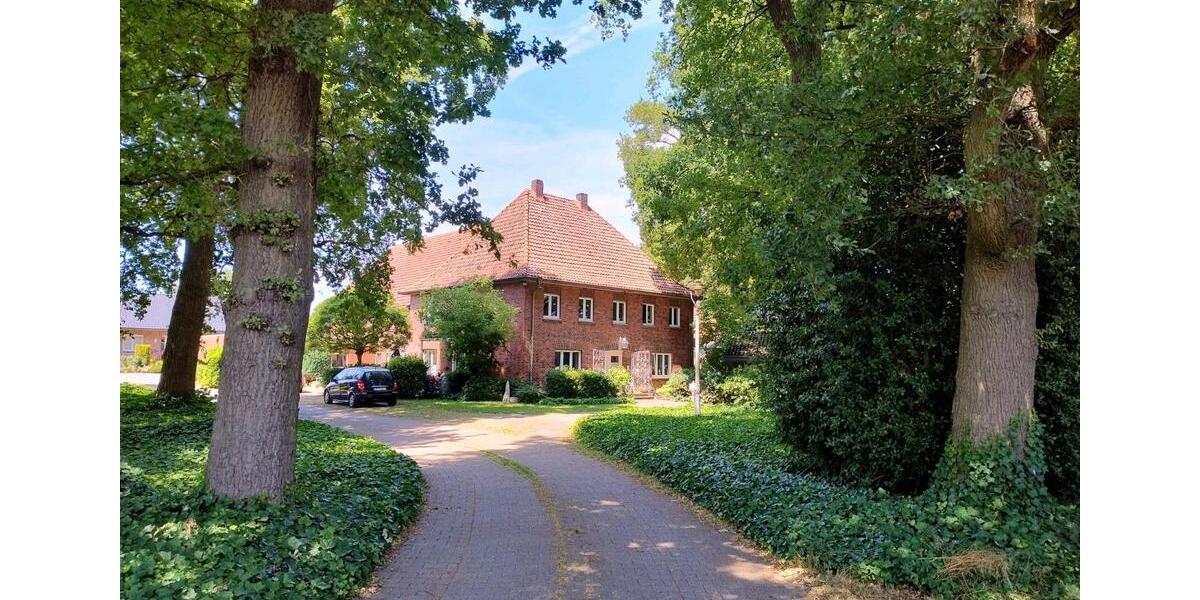 Erdgeschoßwohnung Bottrop Feldhausen - 3 Zimmer, 125 m&sup2;, 1.400&euro; | Angebot:24886214