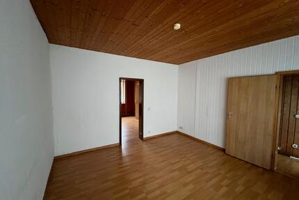 Kleines Einfamilienhaus mit Garten zu vermieten