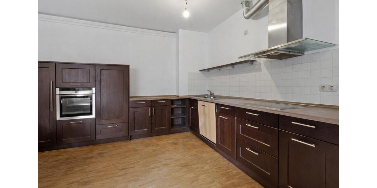 Dachgeschoßwohnung Halle (Saale) - 4 Zimmer, 106 m&sup2;, 848&euro; | Angebot:26131086