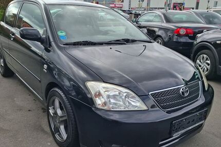 Toyota Corolla 179.000 km 2.799 &euro; Paderborn 33100