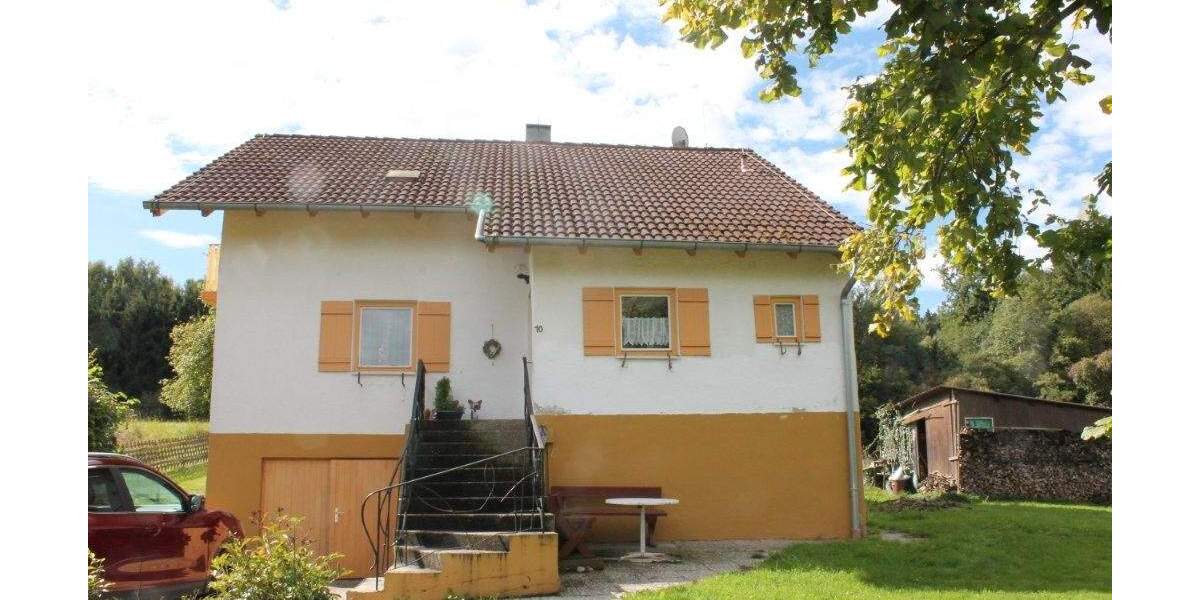 RESERVIERT - Charmantes vollmöbliertes Einfamilienhaus mit großem Garten in ruhiger Lage 5 zimmer