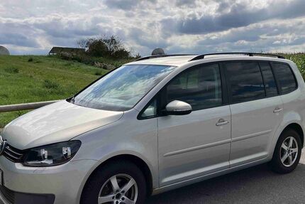 VW Touran 66.645 km 8.900 € Feldafing 82340