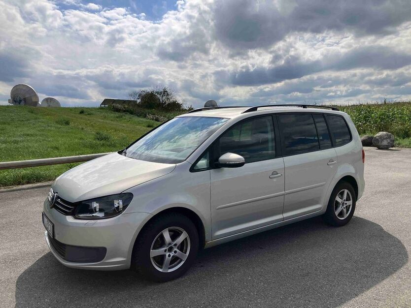 VW Touran 66.645 km 8.900 € Feldafing 82340