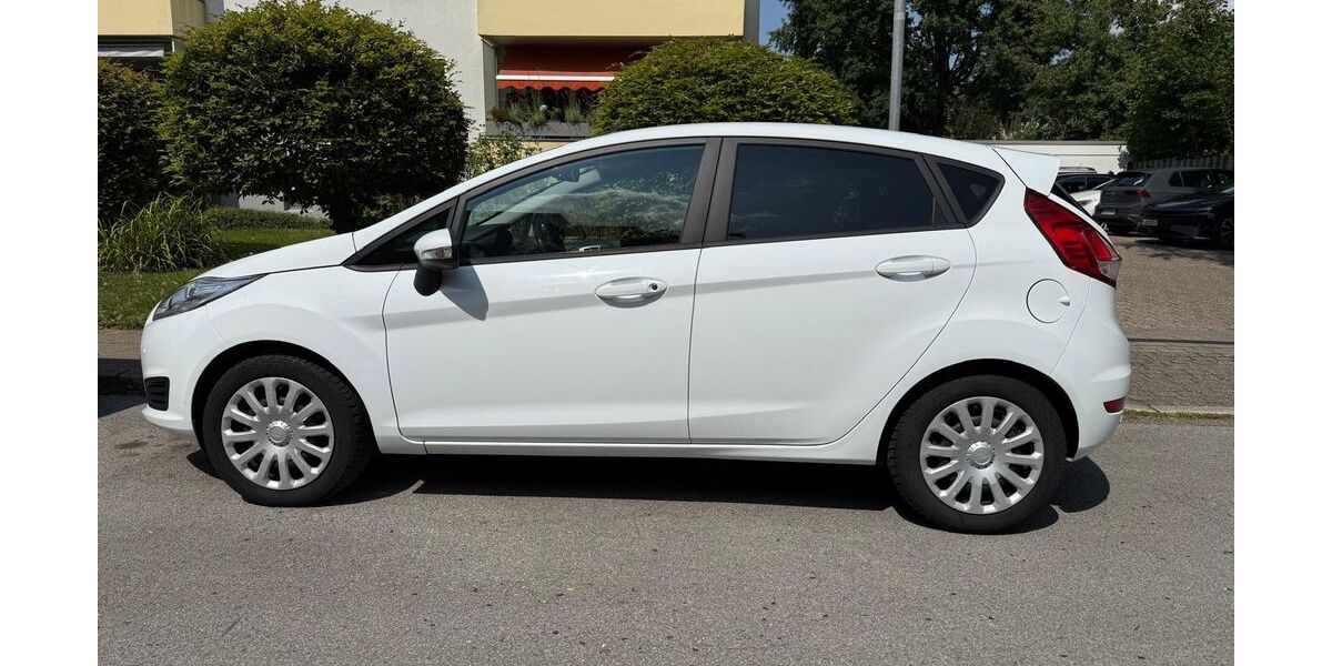 Ford Fiesta 121.450 km 5.999 &euro; Ochsenfurt 97199