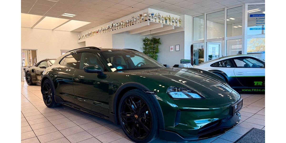 Porsche Taycan 1.881 km 115.850 &euro; Stuhr-Bremen 28816