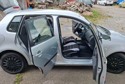 VW Polo 156.400 km 2.499 € Osnabrück 49090