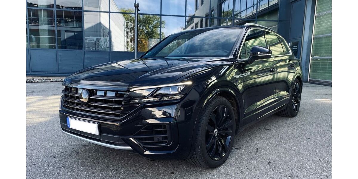 VW Touareg 161.000 km 33.333 &euro; Samerberg 83122