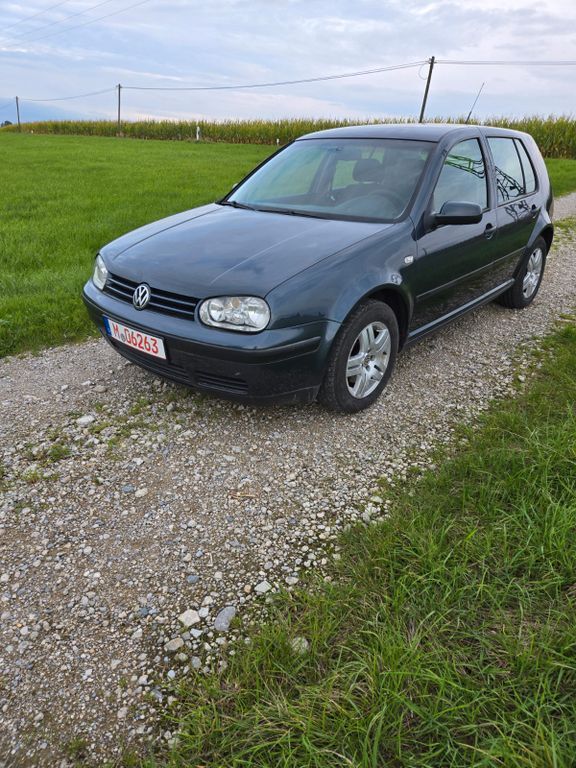 VW Golf 321.920 km 1.875 € Neuried 82061