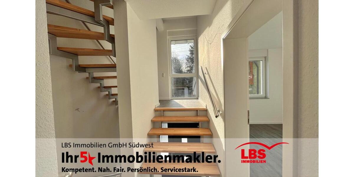 Doppelhaushälfte Gaggenau - 6.5 Zimmer, 147 m&sup2;, 1.750&euro; | Angebot:24558131