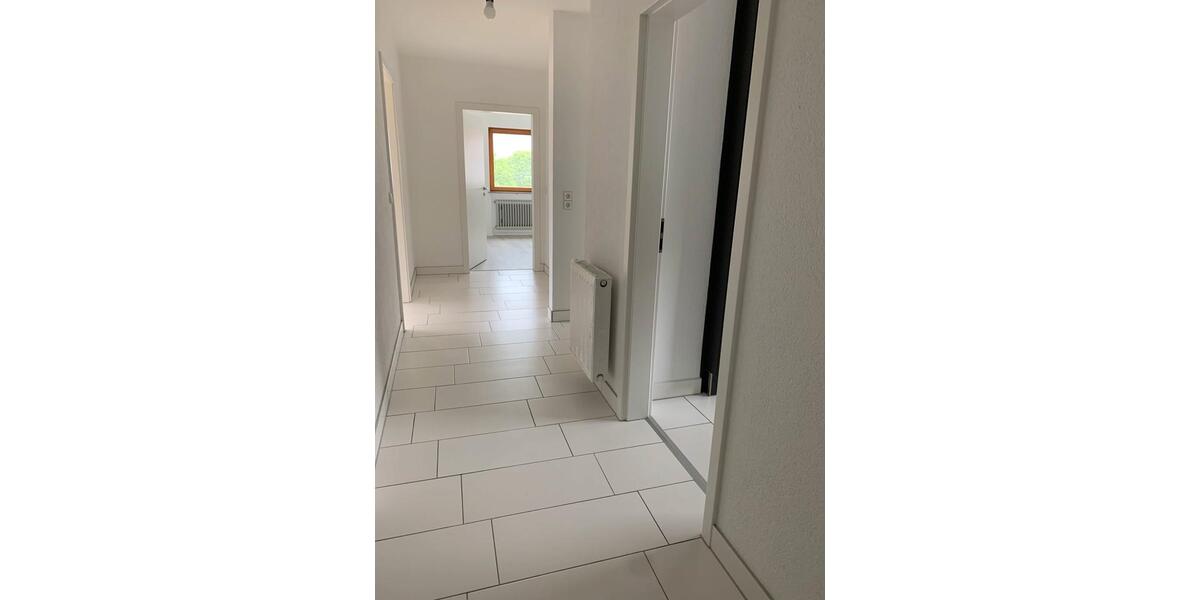Etagenwohnung Neuenstein - 2 Zimmer, 71 m&sup2;, 950&euro; | Angebot:25551110