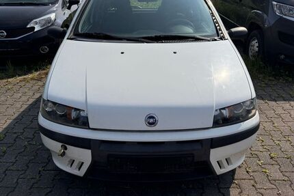 Fiat Punto 60.000 km 650 € München 81829