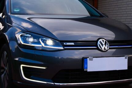 VW Golf 93.500 km 15.500 &euro; Schwaförden 27252