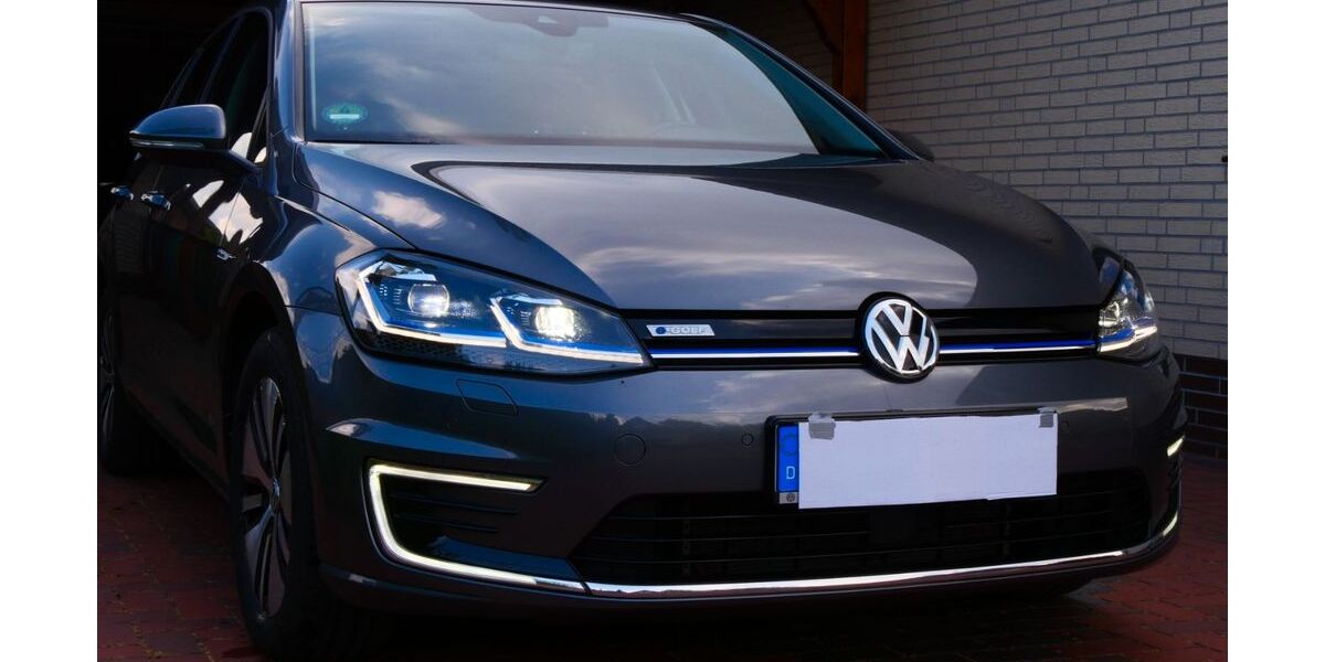 VW Golf 93.500 km 15.500 &euro; Schwaförden 27252