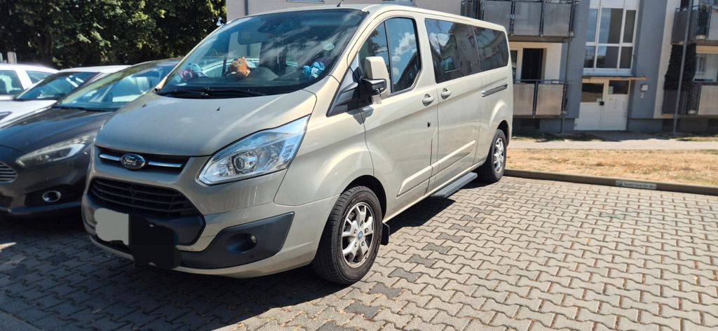 Ford Tourneo Custom 163.000 km 17.100 &euro; Butzbach 35510