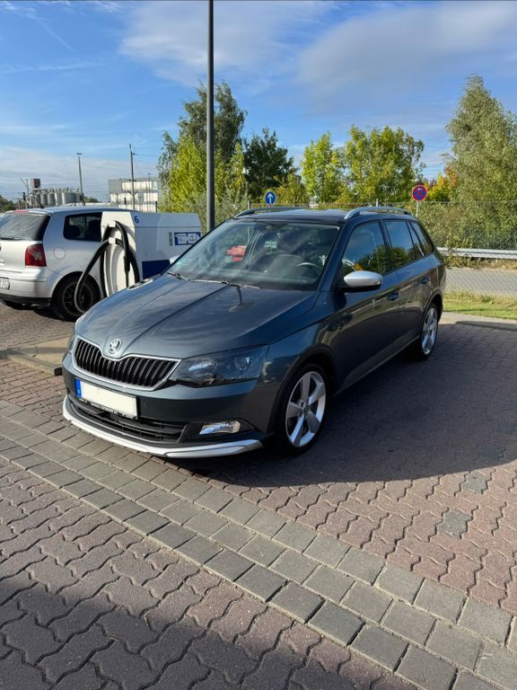 Skoda Fabia 48.000 km 15.499 € Rötgesbüttel 38531