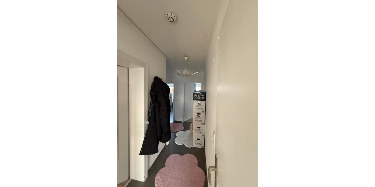Dachgeschoßwohnung Wiesbaden Mainz-Amöneburg - 2.5 Zimmer, 65 m&sup2;, 980&euro; | Angebot:25915828