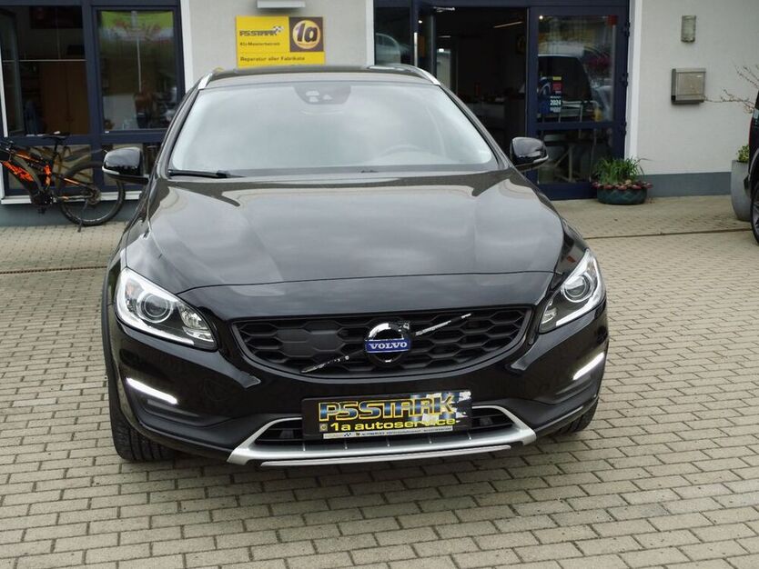 V60 Cross Country